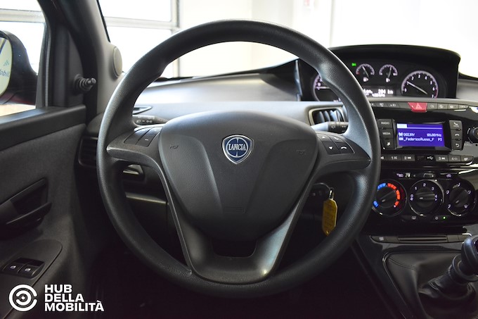 LANCIA Ypsilon 1.0 FireFly 5 porte S&S Hybrid Silver
